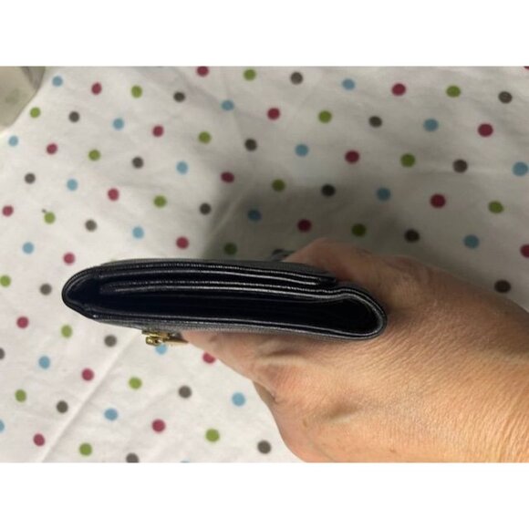 Diesel Black Leather Trifold Wallet with Zip Coin Pocket & Multiple Card Slots - Picture 3 of 7